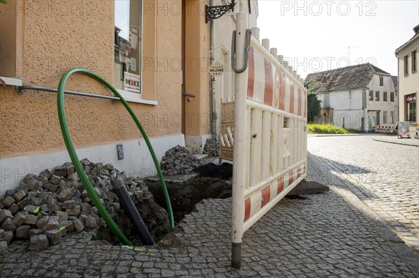 Laying of fibre optic cables in rural areas