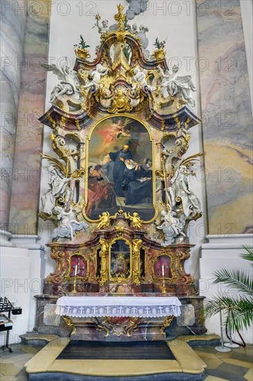 Side altar