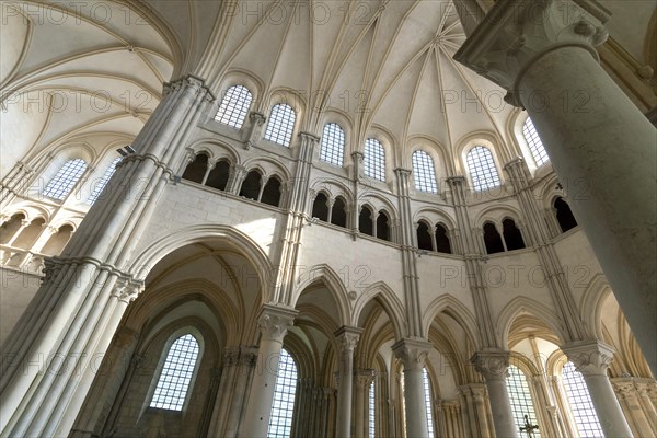 Vezelay labelled les Plus Beaux Villages de France. Architectural details of the nave of Basilica St Mary Magdalene.Unesco World heritage. Morvan regional natural park. Via Lemovicensis way to Santiago de Compostela. Yonne department. Bourgogne Franche Comte. France