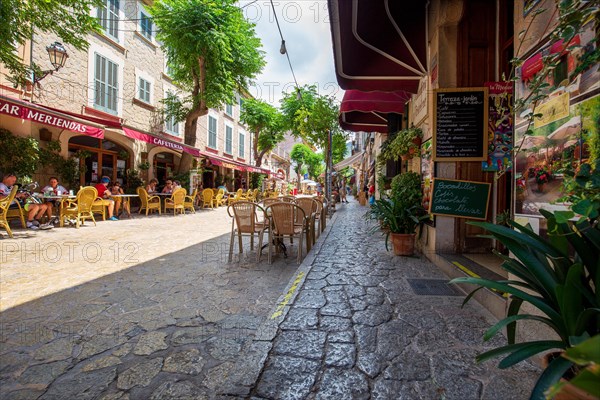 Street in the old town of Mallorca