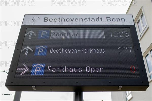 Parking guidance system in Bonn city centre.