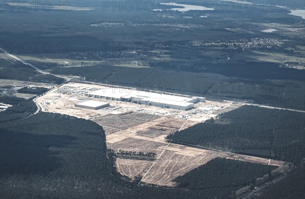 Aerial view of the Tesla Gigafactory Berlin-Brandenburg in Gruenheide. 23.04.2021.