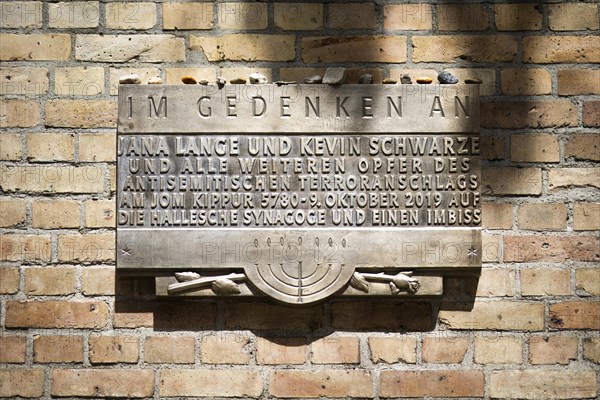 Memorial plaque at the synagogue that was the target of a right-wing extremist attack in October 2019