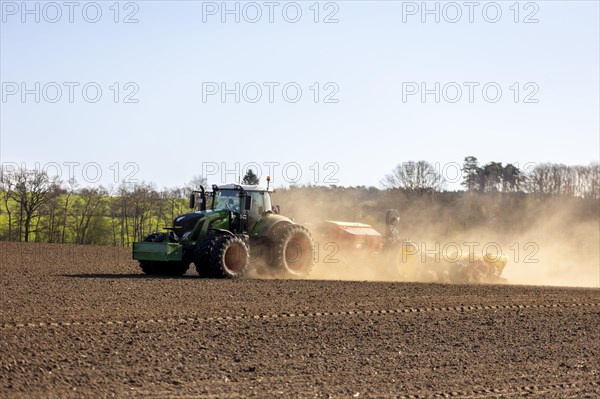 Maize sowing precision drill Vaederstad Tempo