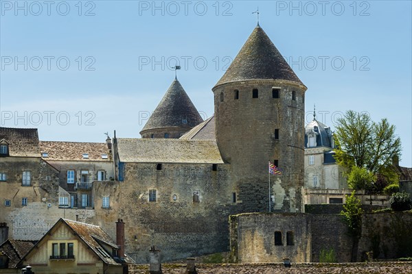 Semur en Auxois. Cote d'Or department. Morvan regional natural park. Bourgogne Franche Comte. France