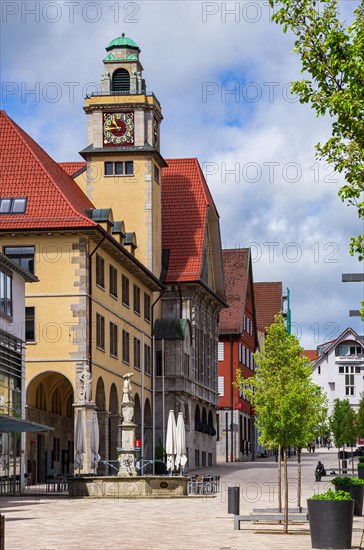 Town hall and largely inanimate street scene in Ebingen