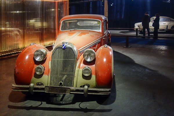 Rusty and dusty 1947 Talbot Lago-Record Type T26