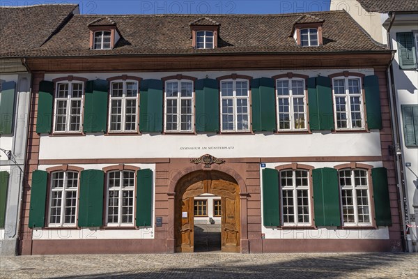 Gymnasium am Muensterplatz in Basel