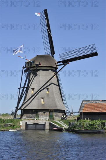 Thatched polder windmill at Kinderdijk