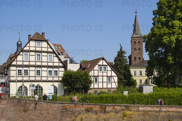 Half-timbered houses and St Kilian's Church