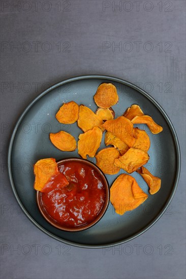 Sweet crisps and salsa sauce