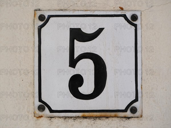 House number plate