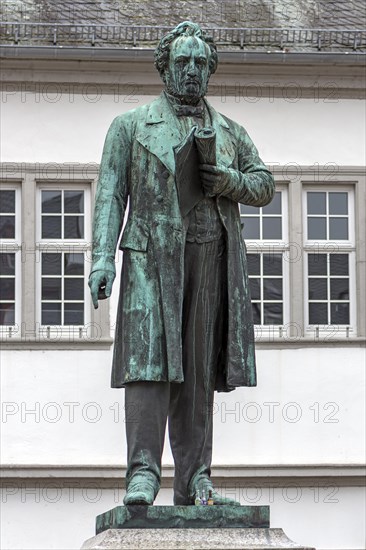 Monument to the physician Johannes Müller