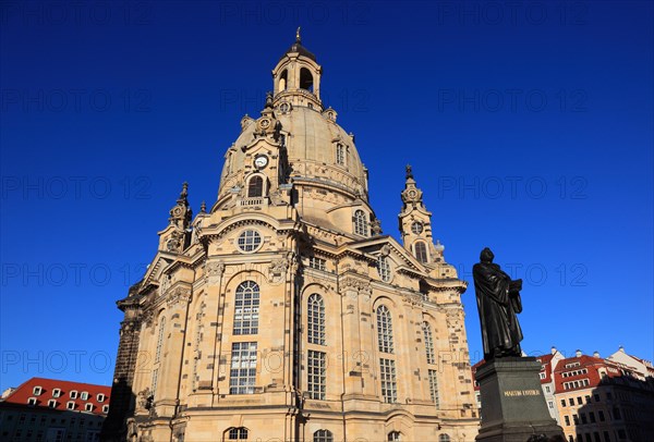 Martin Luther statue