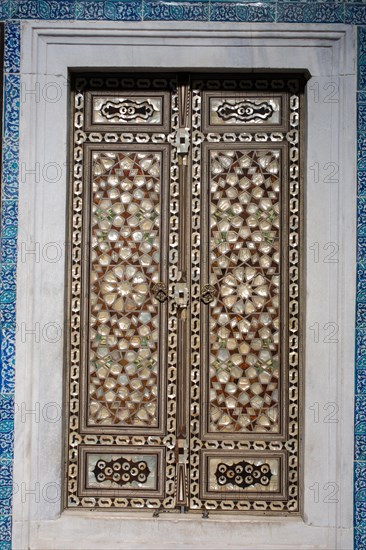 Ottoman art example of Mother of Pearl