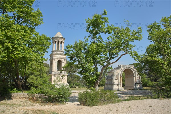 Ancient Roman Triumphal Arch and Mausoleum