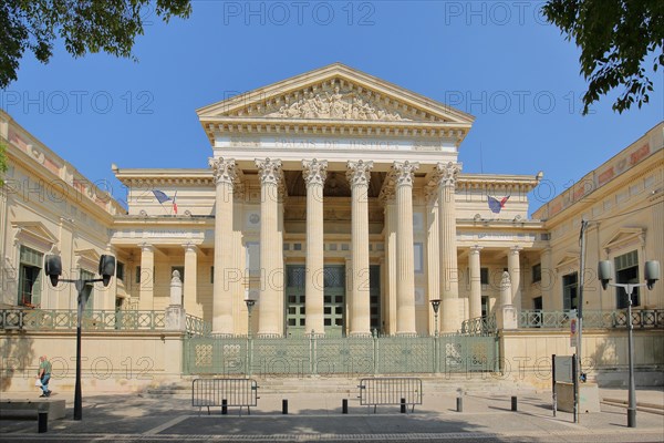 Neoclassical Palais de justice