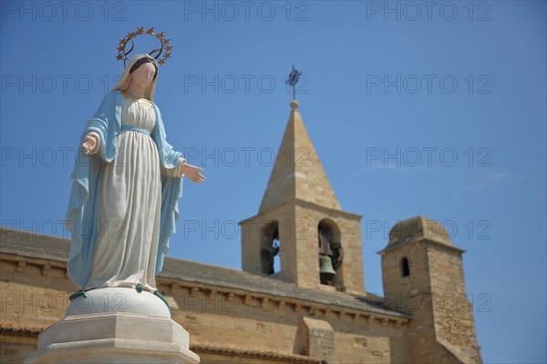 Statue of Our Lady in front of St-Sauveur Church