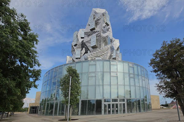 Modern building Tour Luma 56m high by architect Frank Gehry 2021