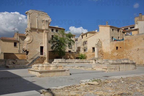 UNESCO Romanesque excavation site and former upper church at St Aegidius Church