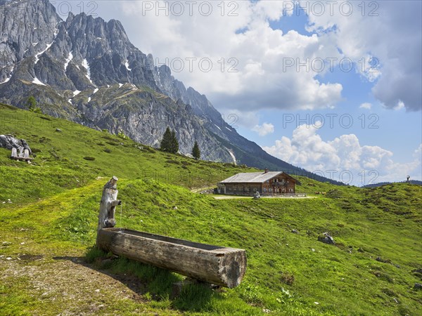 Fountain in front of Schartenhütte