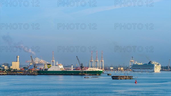 Mayflower Cruise Terminal and Docks in Southampton