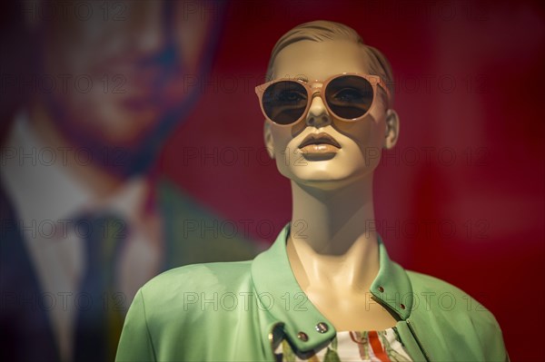 Female mannequin