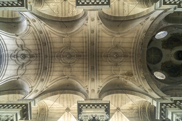 Dome and ceiling of the Sainte-Madeleine church in Besancon