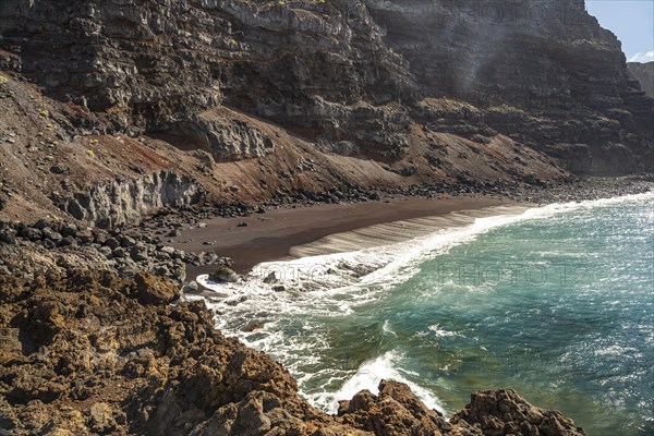 The red beach Playa del Verodal