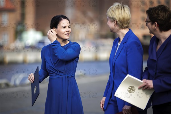 (L-R) Annalena Bärbock, Federal Minister for Foreign Affairs, Manuela Schwesig, Minister-President of the State of Mecklenburg-Western Pomerania, and Klara Geywitz, Federal Minister for Housing, Urban Development and Construction, recorded during a greeting at the meeting of the Foreign Ministers of the Council of the Baltic Sea States in Wismar, 01 June 2023., Wismar, Germany, Europe