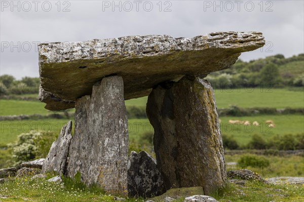 Poulnabrone Dolmen