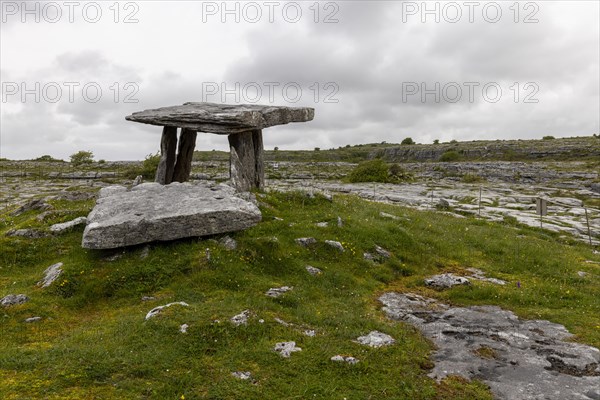 Poulnabrone Dolmen