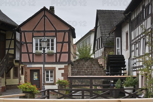 Paddle wheel of the water mill in Annweiler