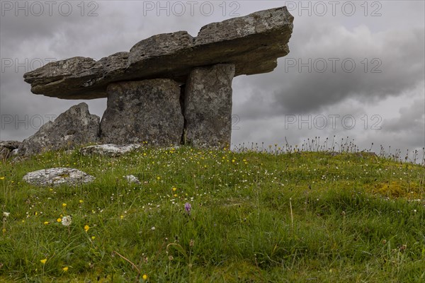 Poulnabrone Dolmen