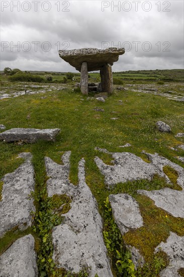 Poulnabrone Dolmen