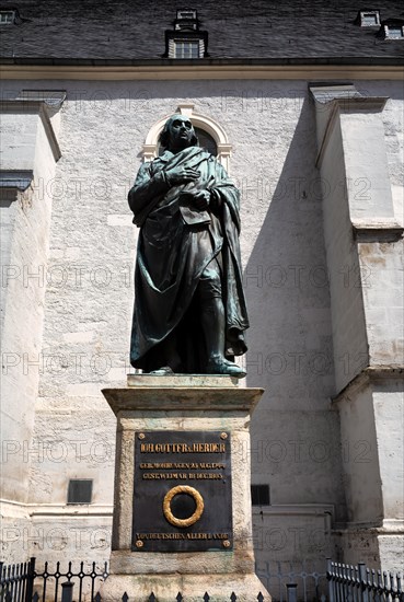 Monument to Johann Gottfried Herder