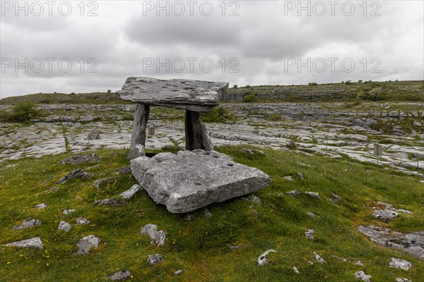 Poulnabrone Dolmen