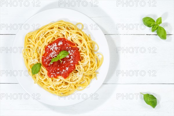 Spaghetti eat Italian pasta lunch dish with tomato sauce from above with copy space Copyspace in Stuttgart