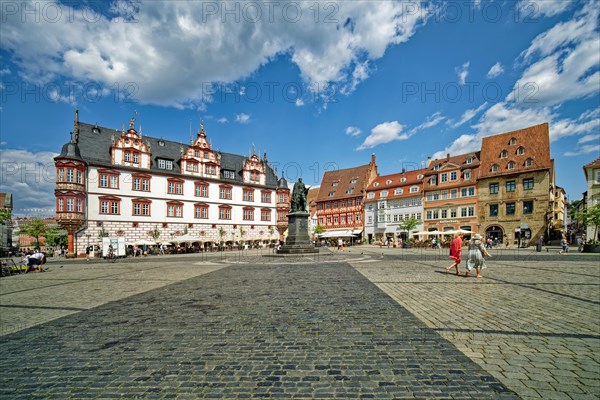 Town Hall and Monument to Prince Albert of Saxe-Coburg and Gotha