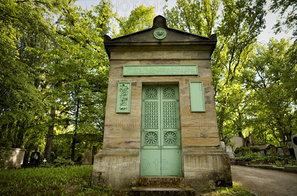Gravesite of Eleonore Maximiliane Ottilie Louise Countess Henckel von Donnersmarck