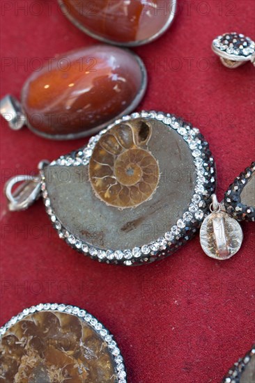 Set of natural mineral gemstones of a certain type