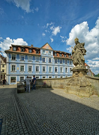 Statue of Empress Kunigunde