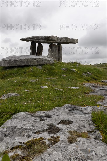 Poulnabrone Dolmen