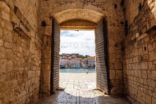 Trogir city gate juzna gradska vrata in the old town Holidays in Trogir