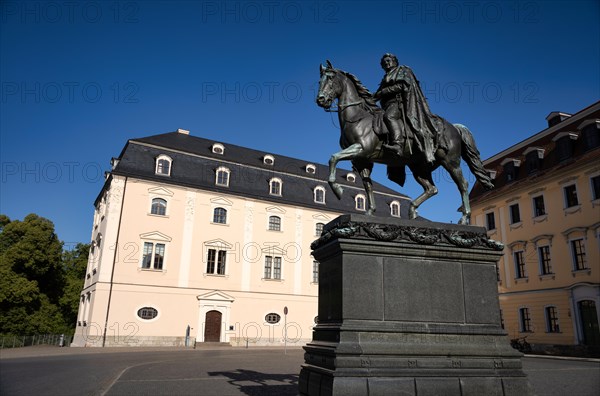 Carl August Monument