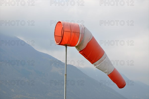 Wind Sleeve with Sunlight