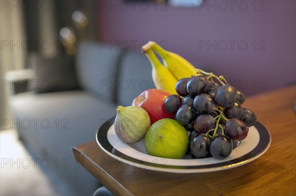 Fruit bowl with grapes