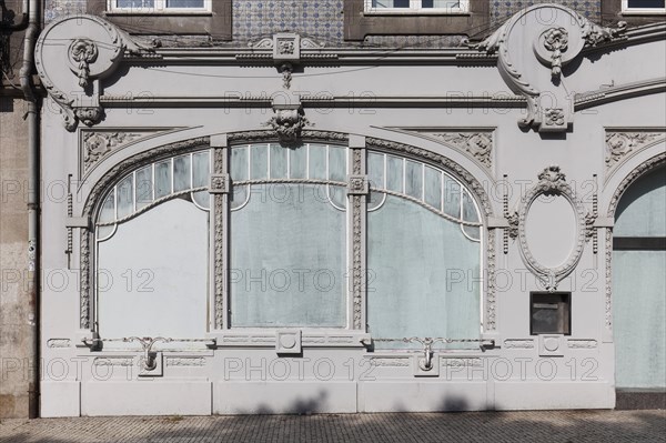 Decorative Art Nouveau facade