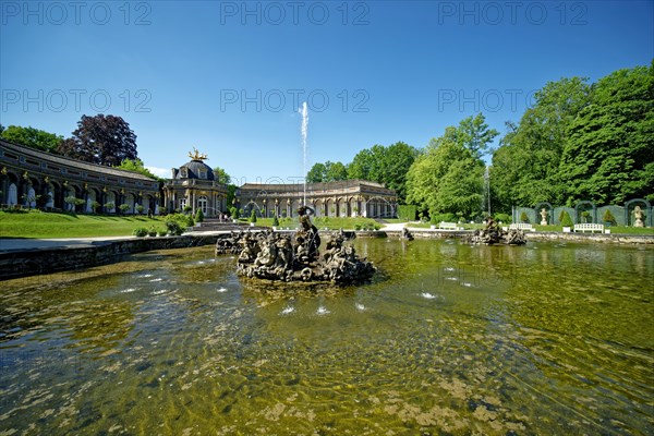 Water Games and New Palace with Temple of the Sun