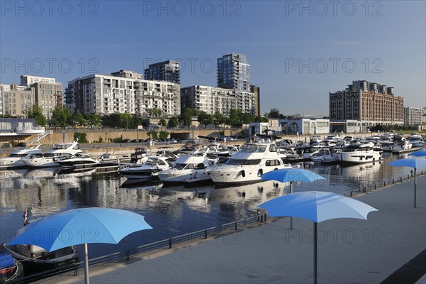 Yacht club in the Old Port